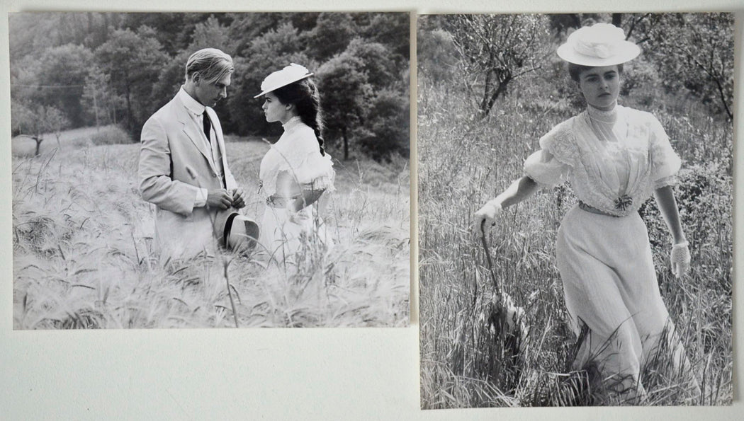 A Room With A View 2 Original Cinema Front Of House (FOH) Black And White Stills – Press Stills – Movie Stills