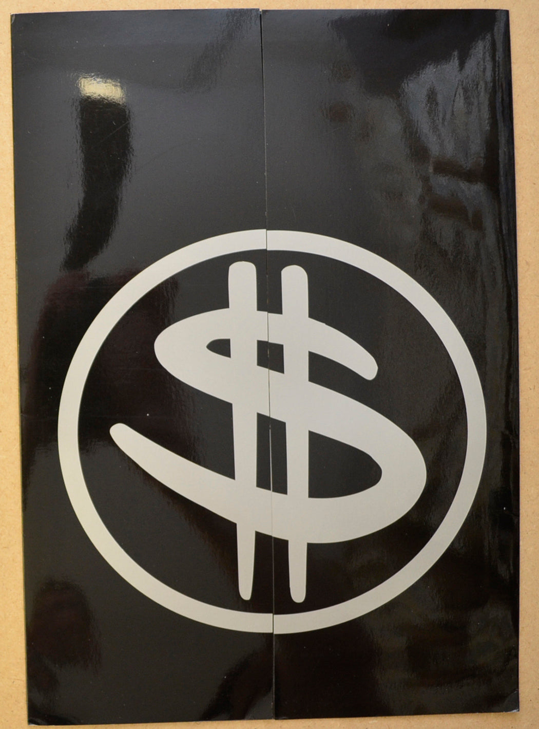 SHOPPING Original Cinema Press Kit – Synopsis