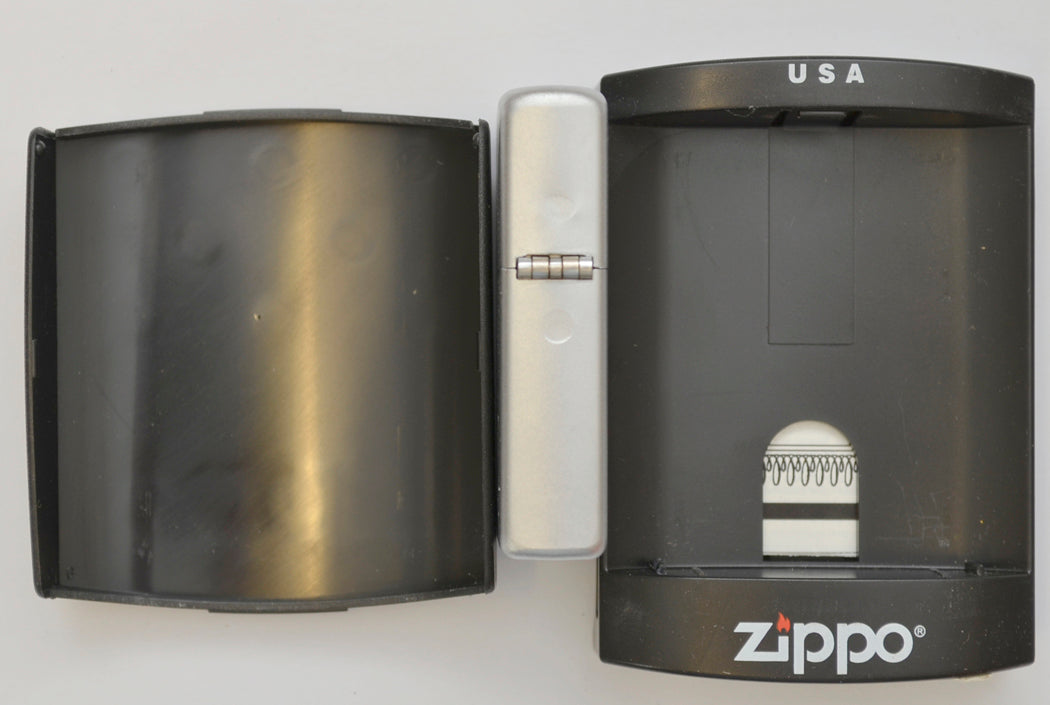 SIN CITY - Promotional Zippo Lighter - SIDE