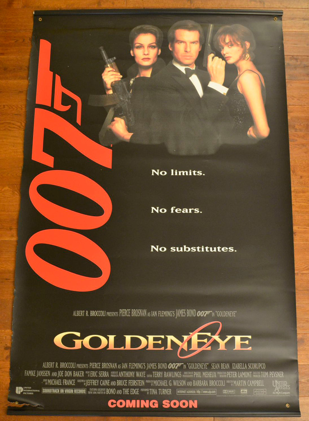 007 : Goldeneye  (James Bond)   Original Cinema Banner - Film Banner - Movie Banner - Vinyl Banner