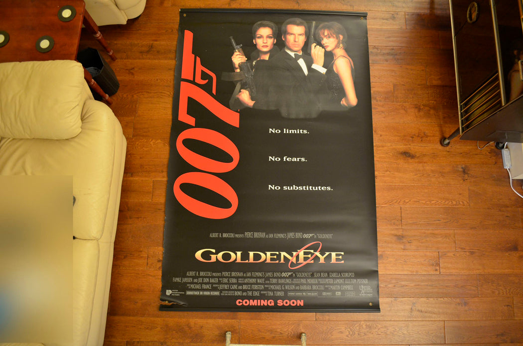 007 - GOLDENEYE Cinema BANNER – Full Scale Photo 