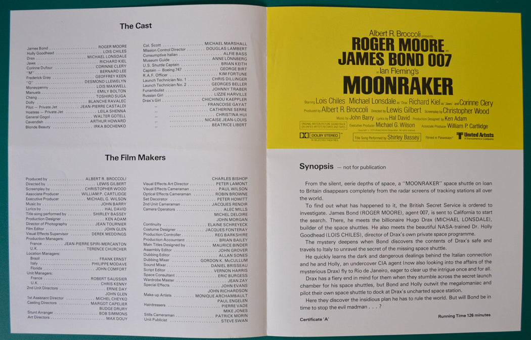 007 : MOONRAKER – Cinema Exhibitors Synopsis / Credits Booklet - Inside