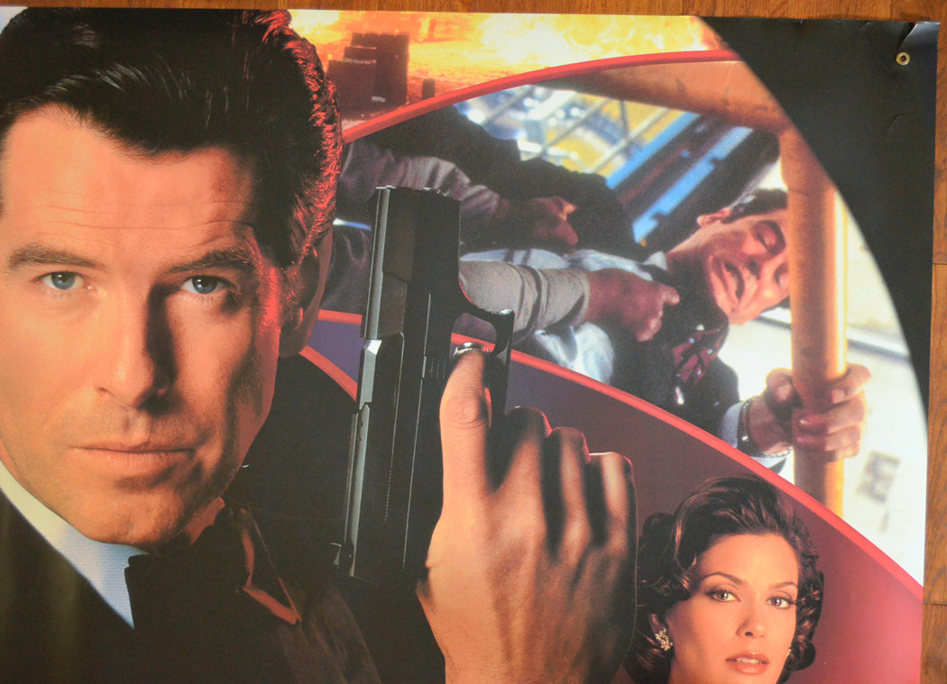 007 : TOMORROW NEVER DIES Cinema BANNER – BACK Top Right View 