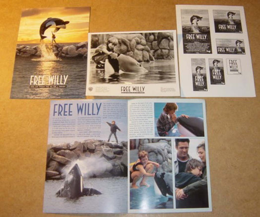 Free Willy  Original Press Kit With 1 Black And White Still 