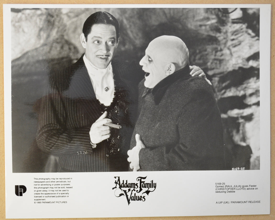 ADDAMS FAMILY VALUES Original Cinema Press Kit – Press Still 01 