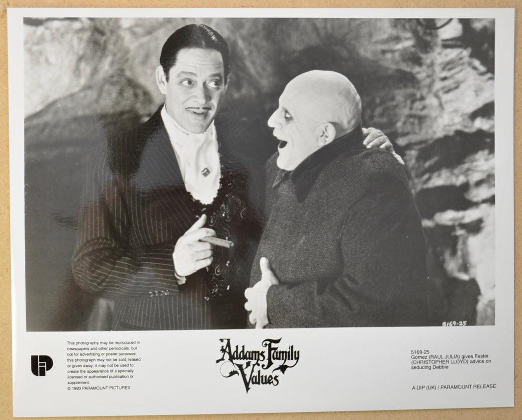 ADDAMS FAMILY VALUES Original Cinema Press Kit – Press Still 01 