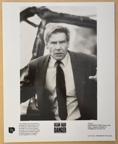 CLEAR AND PRESENT DANGER Original Cinema Press Kit – Press Still 01 