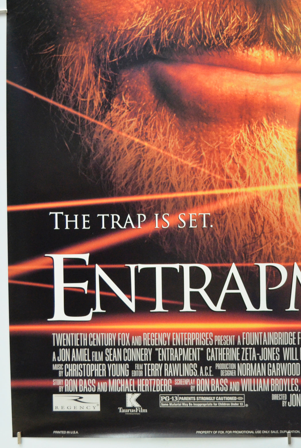 ENTRAPMENT (Bottom Left) Cinema One Sheet Movie Poster 