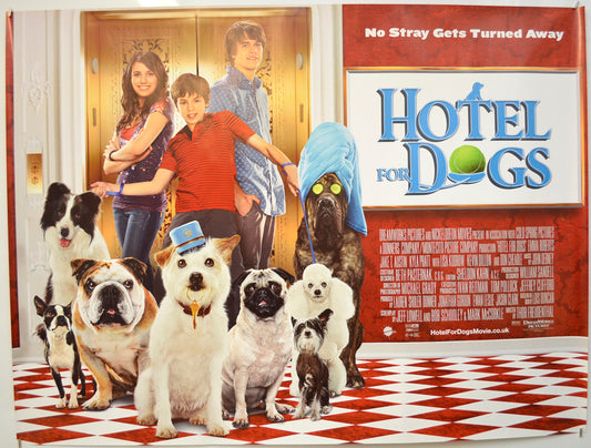 Hotel For Dogs  Original Quad Poster - Film Poster - Movie Poster