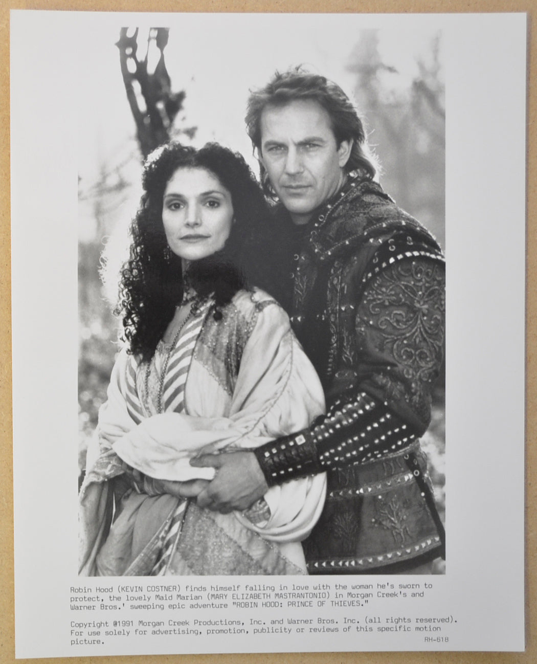 ROBIN HOOD PRINCE OF THIEVES Original Cinema Press Kit – Press Still 01 