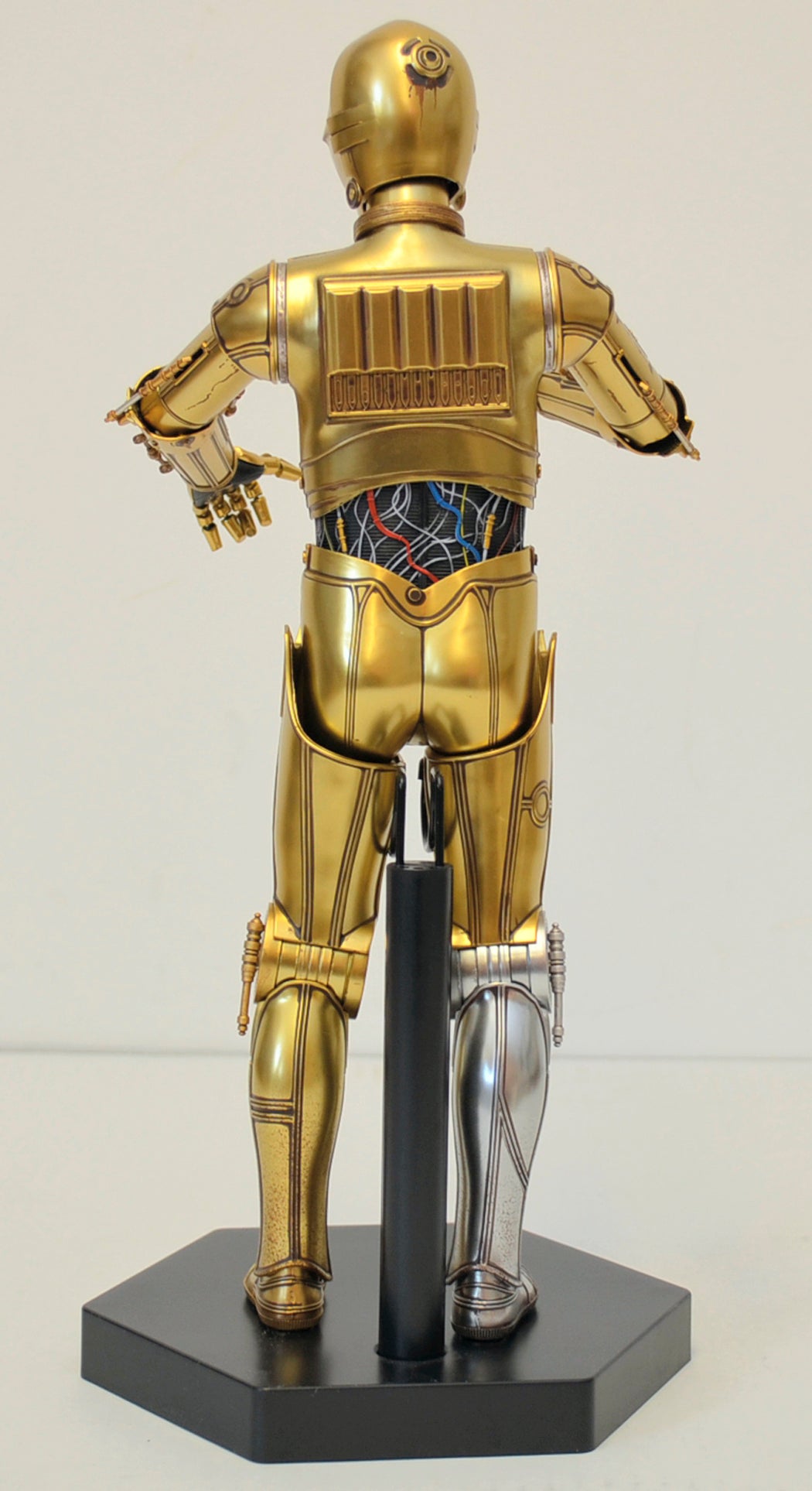 STAR WARS : SIDESHOW TOY - C-3PO– SIDEHOW EXCLUSIVE – BackView 