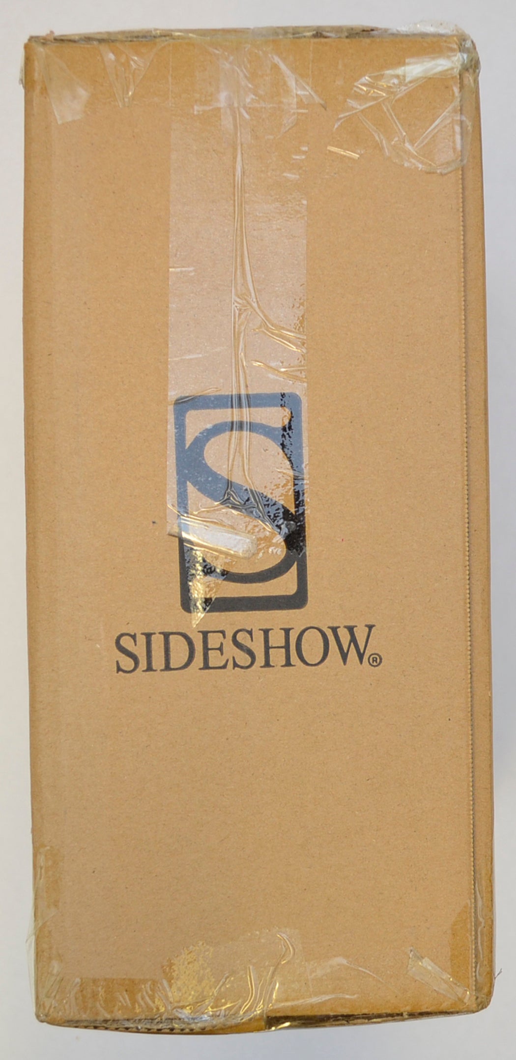 STAR WARS : SIDESHOW TOY - R2-D2 – SIDEHOW DELUXE – Brown Shipper Left View 