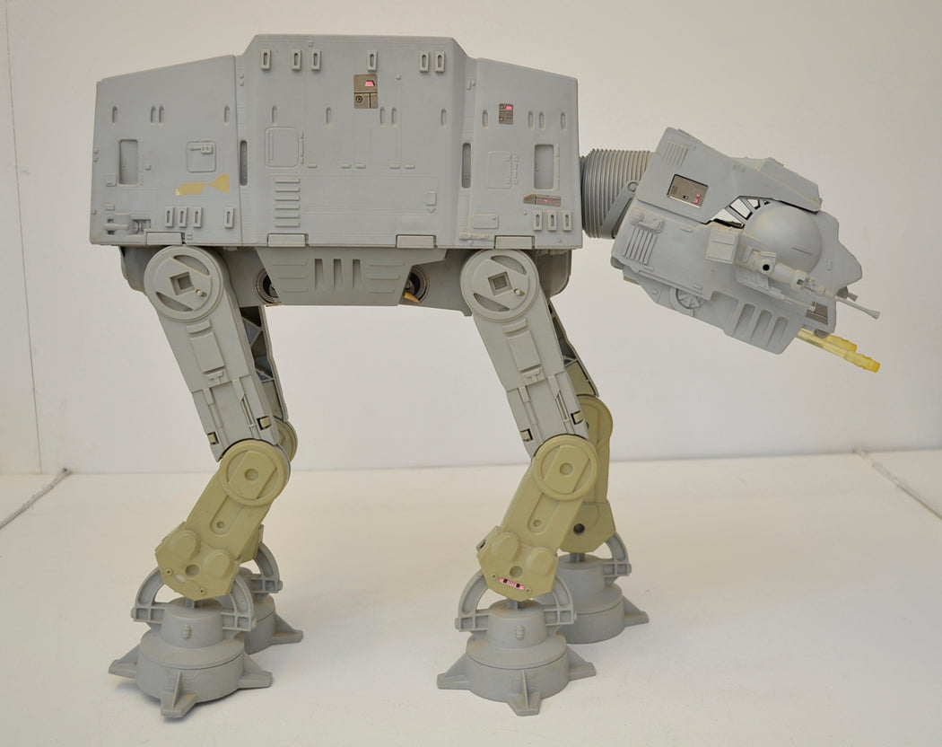 STAR WARS : EMPIRE STRIKES BACK - AT-AT - Kenner Toy - 38810 (SIDE 2 View)  