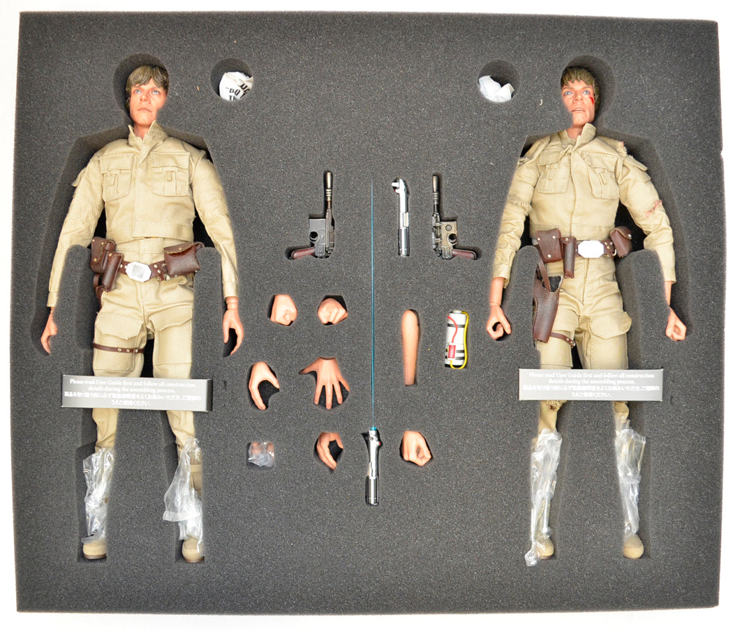 STAR WARS : HOT TOYS - LUKE SKYWALKER – BESPIN OUTFIT - DX07 – Box Inside View 