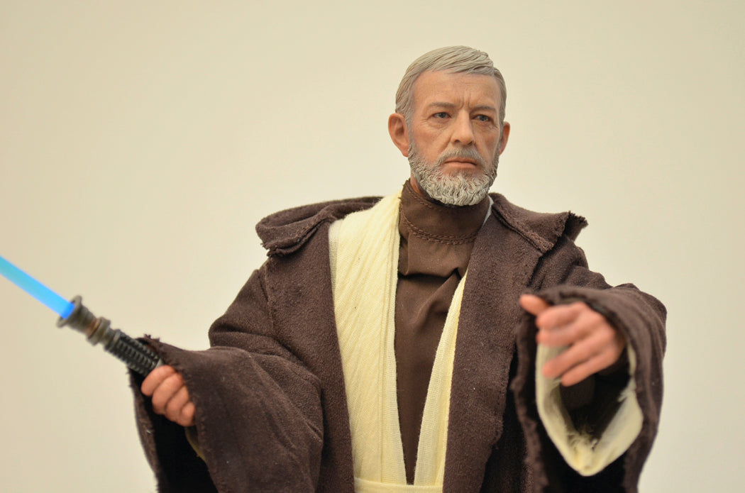 STAR WARS : HOT TOYS - OBI-WAN KENOBI – Front View 