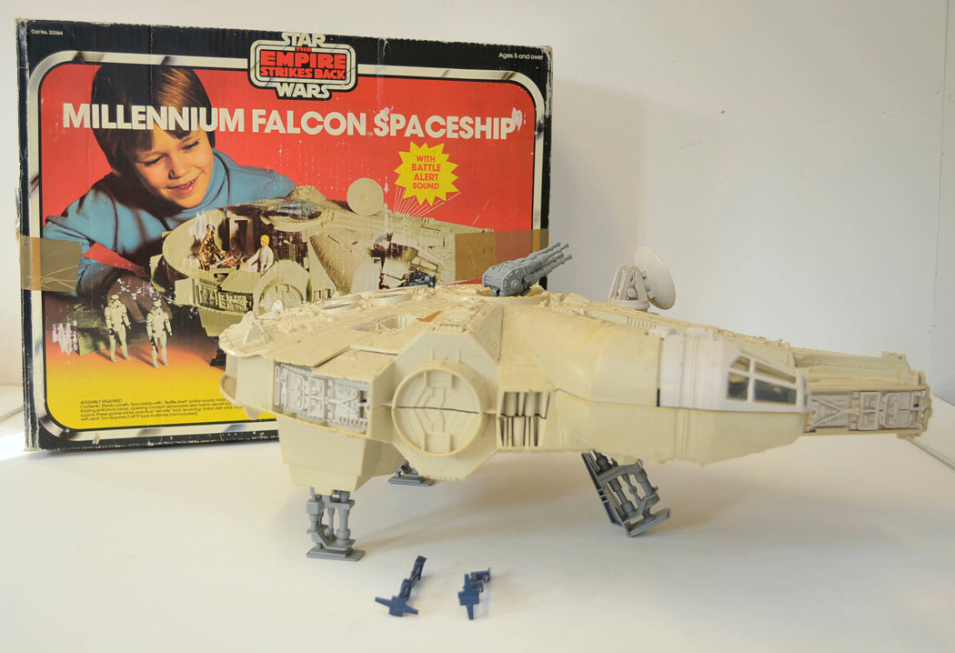 Star Wars : The Empire Strikes Back - Millennium Falcon  Original Boxed Vintage Palitoy Toy (33364)