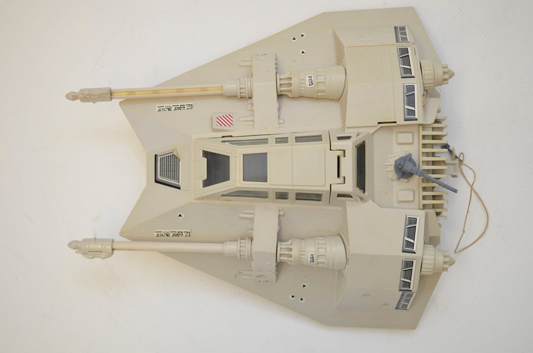 STAR WARS : EMPIRE STRIKES BACK - SNOWSPEEDER - Palitoy Toy - 33361 (TOP View)  