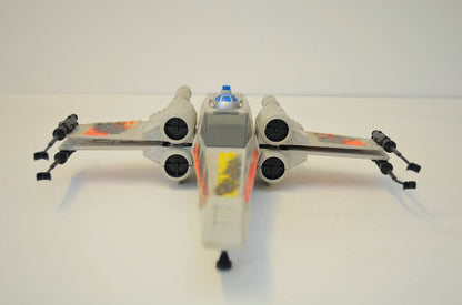 STAR WARS : EMPIRE STRIKES BACK - X-WING FIGHTER - Palitoy Toy - 33388 (FRONT View)  