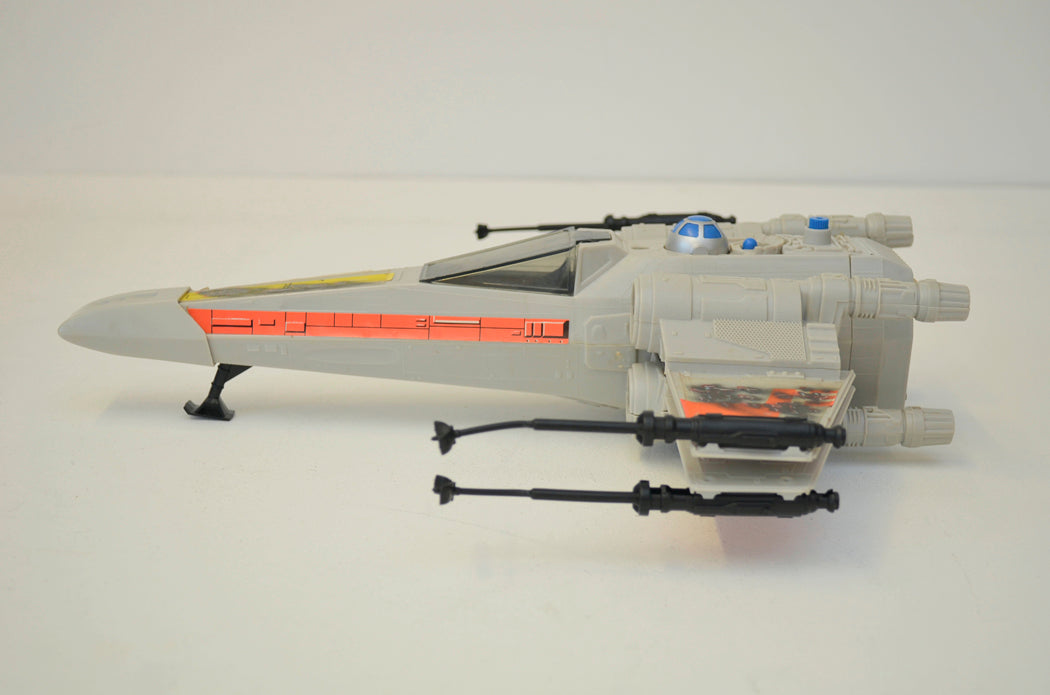 STAR WARS : EMPIRE STRIKES BACK - X-WING FIGHTER - Palitoy Toy - 33388 (SIDE 1 View)  