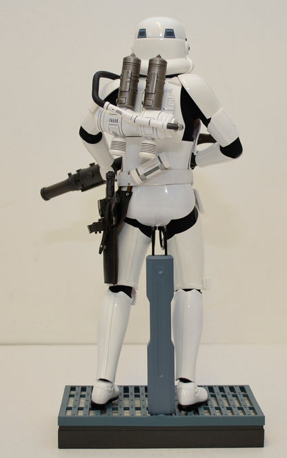 STAR WARS : HOT TOYS - SPACETROOPER – SIDEHOW EXCLUSIVE – BackView 